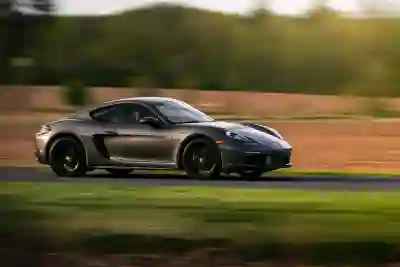 그록3는 왜 이렇게 빠를까? GPT-4보다 빠른 성능의 비밀 지금 공개합니다